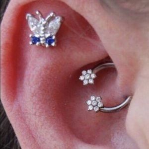 Anatometal Daith 14g Titanium with CZ flowers